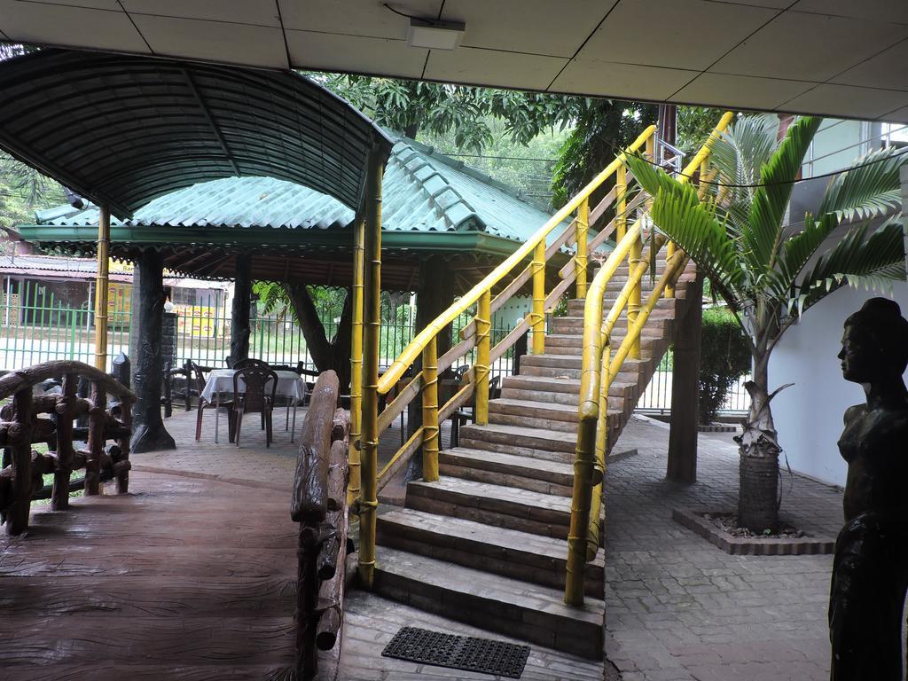 Pawana Hotel & Restaurant Melsiripura Exterior photo